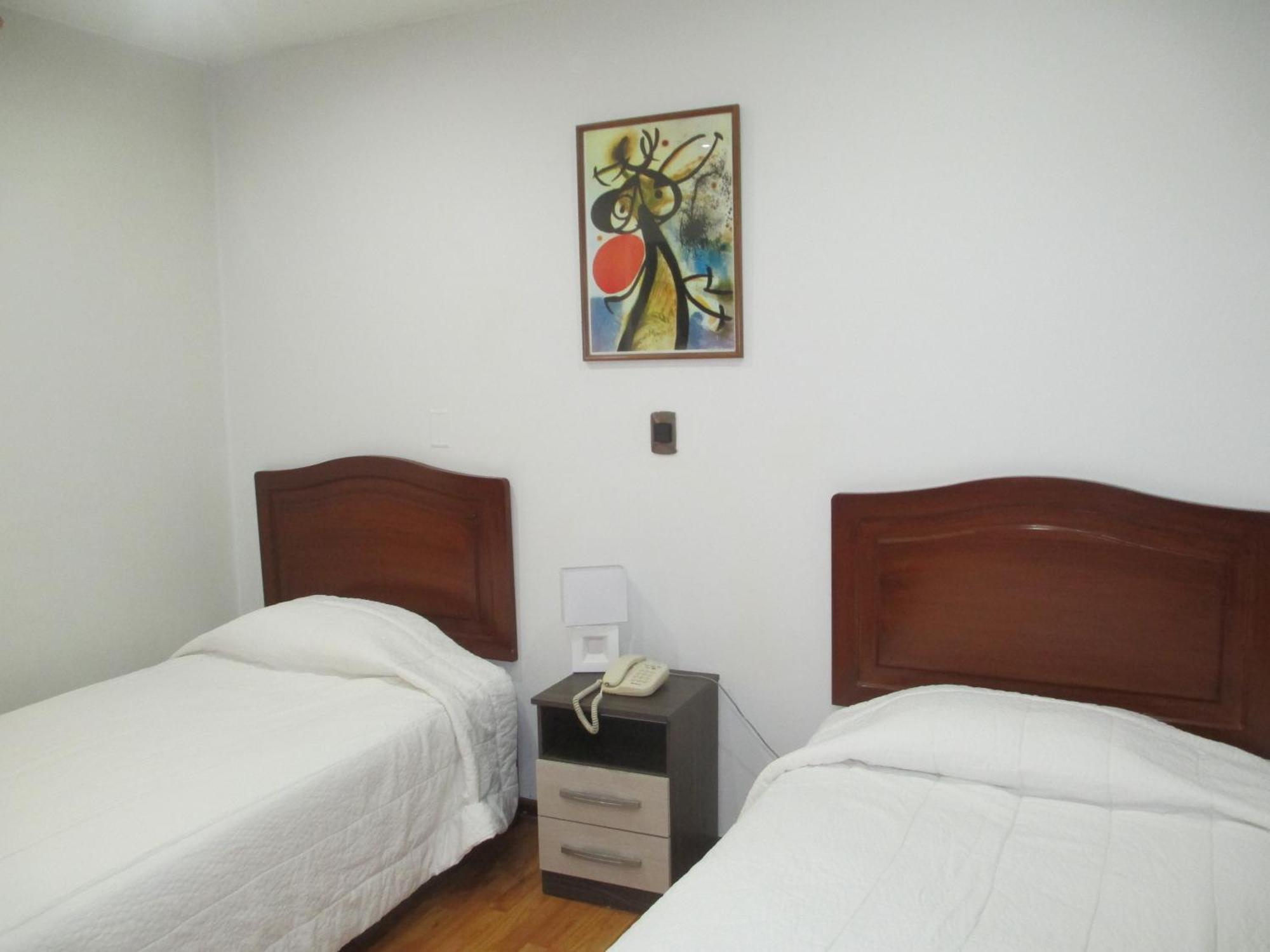 Hotel Miraflores Pacific 3*